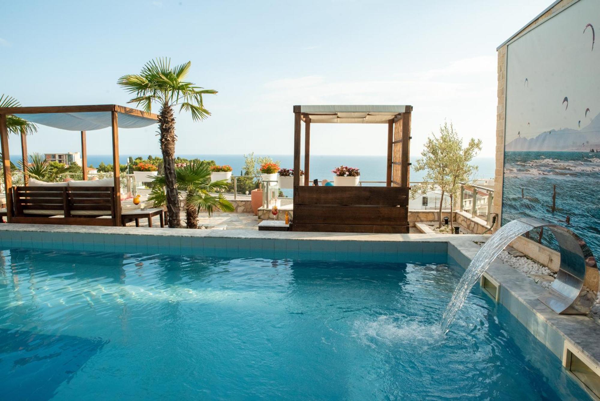 Hotel Freiburg Ulcinj Bagian luar foto
