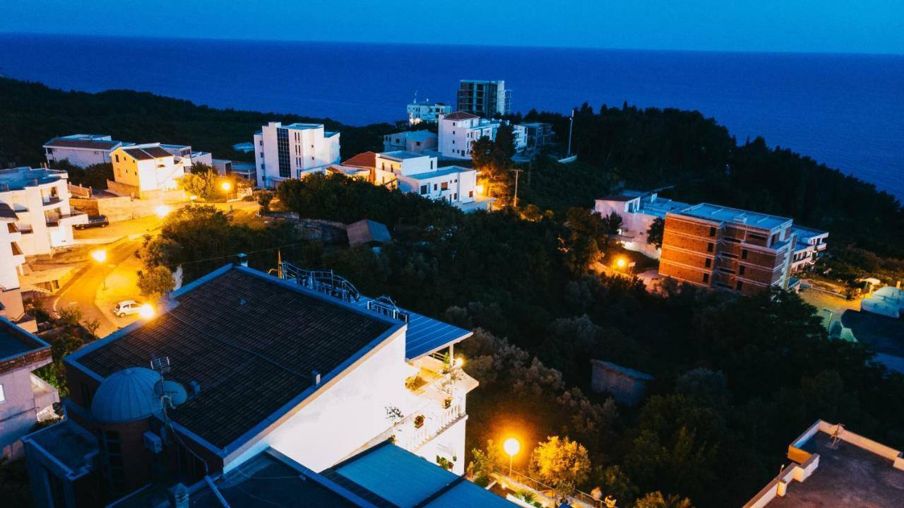 Hotel Freiburg Ulcinj Bagian luar foto