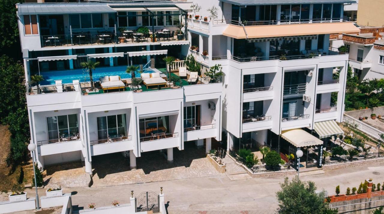 Hotel Freiburg Ulcinj Bagian luar foto