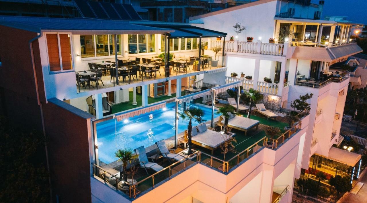 Hotel Freiburg Ulcinj Bagian luar foto