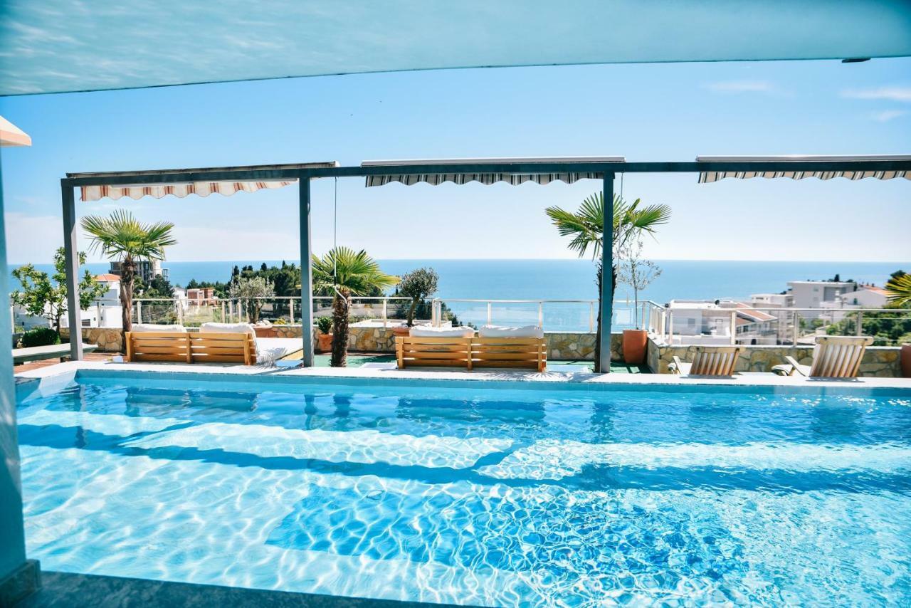 Hotel Freiburg Ulcinj Bagian luar foto